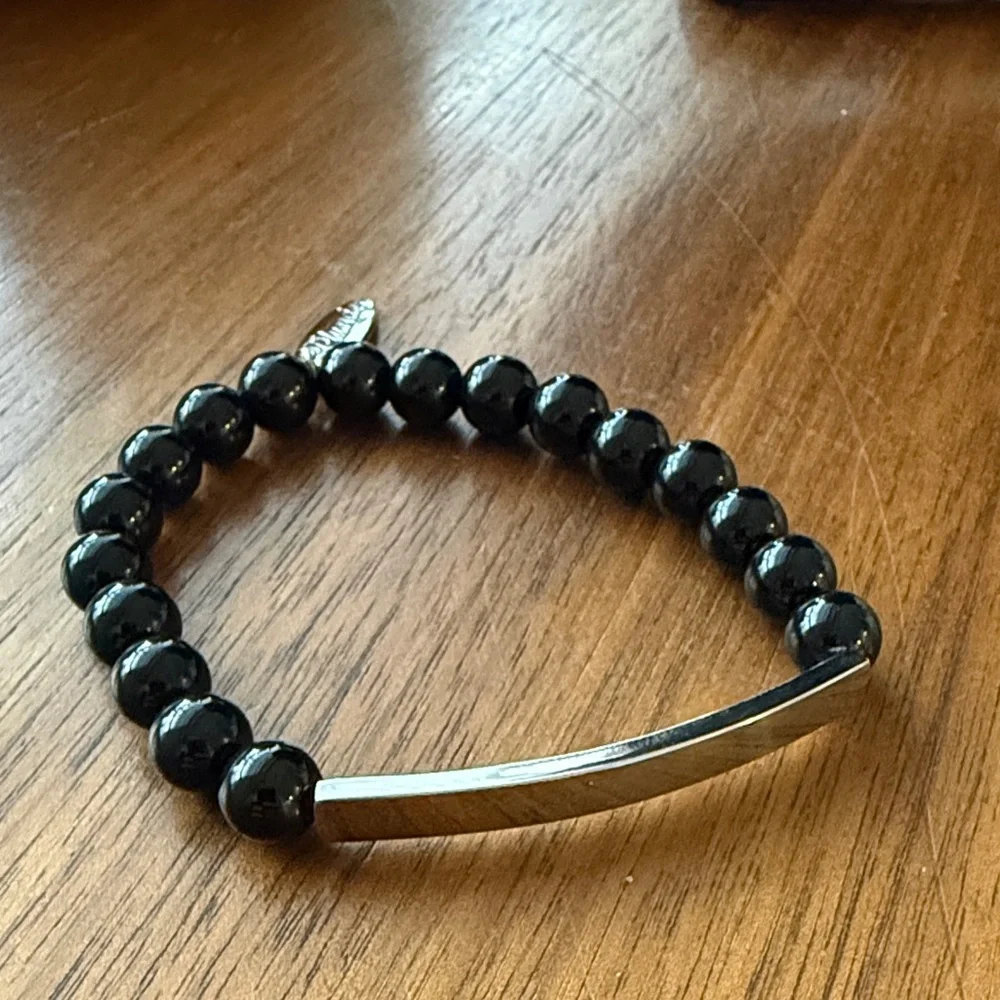 Plunder stylish black